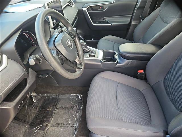 Used 2025 Toyota RAV4 LE AWD/4WD image 21