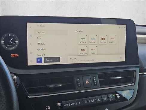 Used 2023 Lexus ES 350 F Sport w/ Accessory Package (Z2) image 13