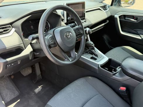 Used 2024 Toyota RAV4 XLE AWD/4WD image 16