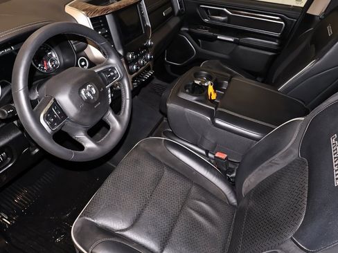 Used 2019 RAM 1500 Laramie image 34