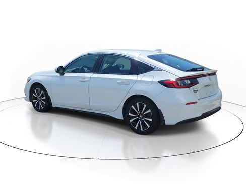 Certified 2024 Honda Civic EX-L image 4
