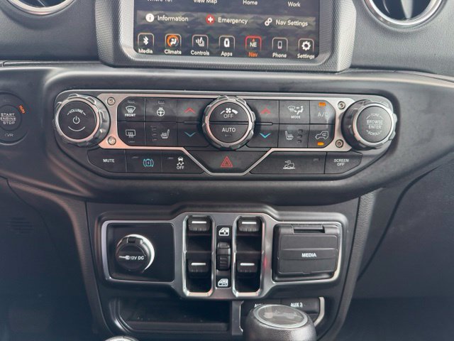 Used 2023 Jeep Wrangler Unlimited Sahara w/ Cold Weather Group AWD/4WD image 41