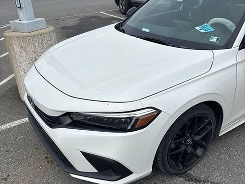 Used 2023 Honda Civic Sport image 5