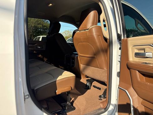 Used 2022 RAM 2500 Laramie w/ Rambox Utility Group image 25