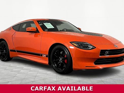 Used 2024 Nissan Z Performance w/ Heritage Edition RWD image 3