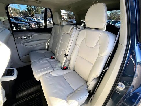 Certified 2024 Volvo XC90 B6 Plus w/ Protection Package Premier image 19