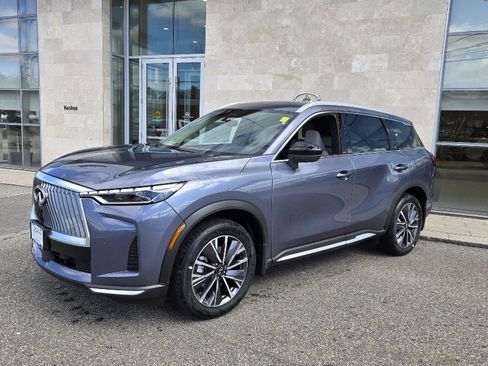 New 2026 INFINITI QX60 Luxe w/ Family Package AWD/4WD image 2