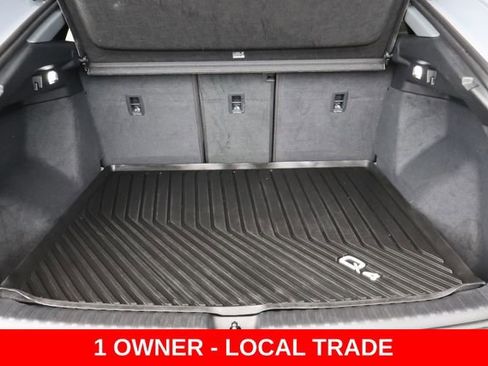 Used 2023 Audi Q4 e-tron Prestige image 19
