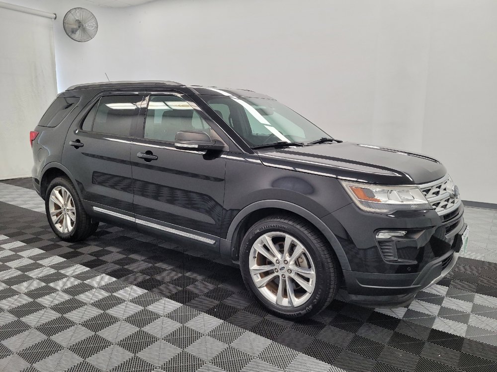 Used 2019 Ford Explorer XLT w/ Equipment Group 202A FWD image 11