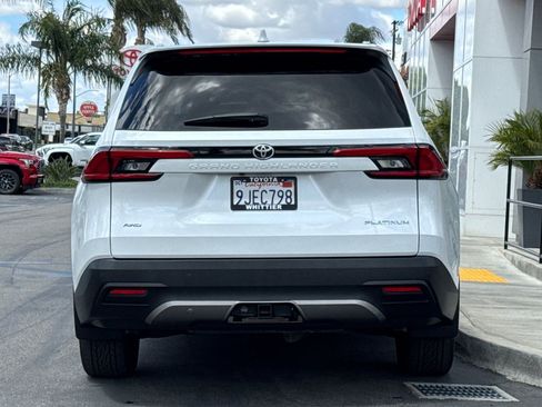 Certified 2024 Toyota Grand Highlander Platinum image 6