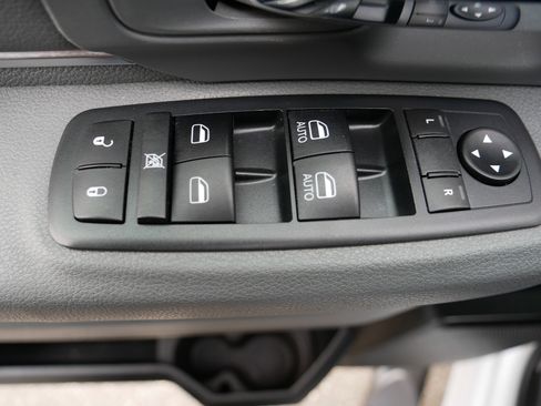 Used 2020 RAM 1500 Classic Warlock w/ Electronics Group image 12