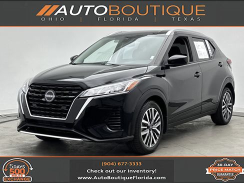 Used 2023 Nissan Kicks SV FWD image 1