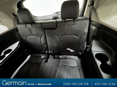 Used 2025 Honda Pilot EX-L image 31