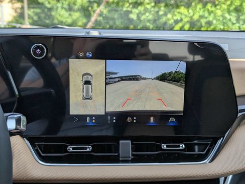 New 2026 Chevrolet Equinox ACTIV w/ Convenience Package III FWD image 21