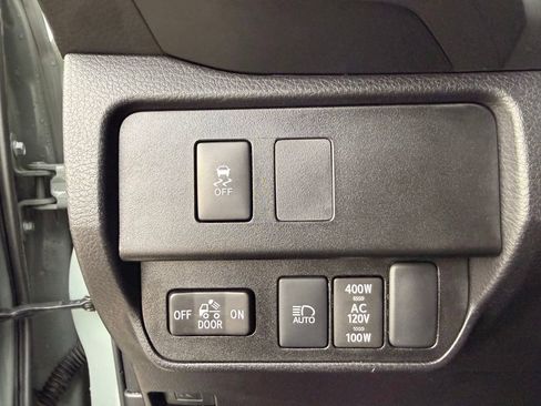 Used 2023 Toyota Tacoma TRD Sport AWD/4WD image 22