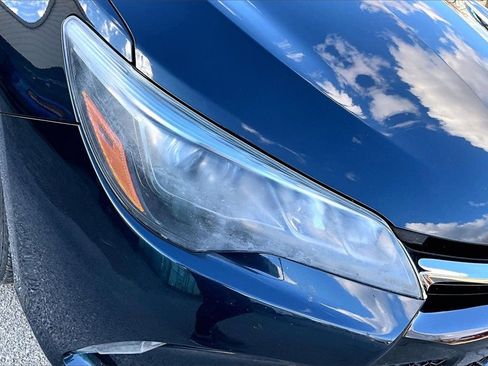 Used 2017 Toyota Camry XSE image 25