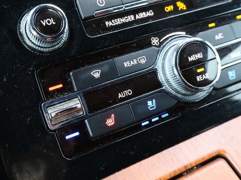 Used 2019 Lincoln Navigator Reserve AWD/4WD image 27