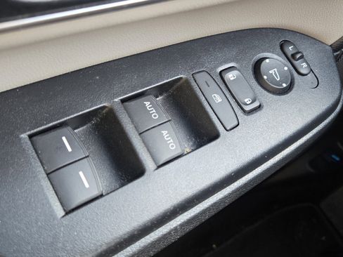 Used 2018 Honda CR-V EX-L image 32