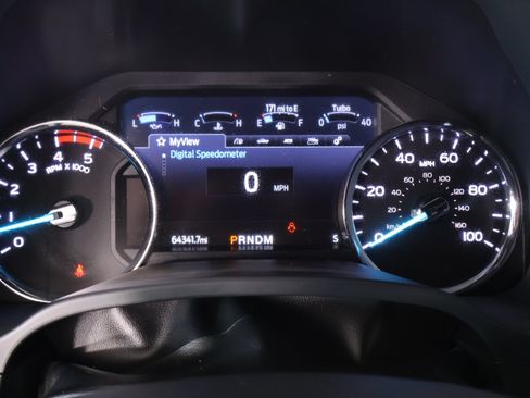 Used 2022 Ford F250 Lariat w/ Lariat Value Package AWD/4WD image 4