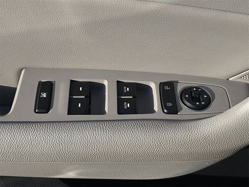 Used 2018 Hyundai Sonata Limited w/ Ultimate Package 07 image 26