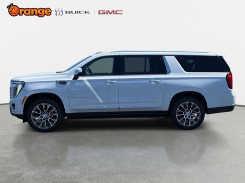New 2026 GMC Yukon XL Denali w/ Denali Reserve Package image 6