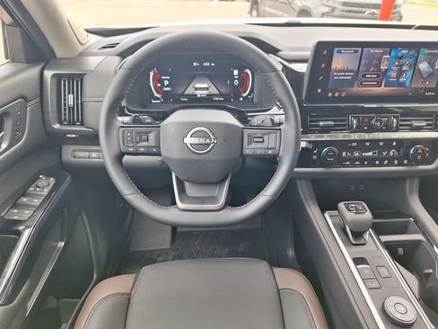 New 2026 Nissan Pathfinder Platinum AWD/4WD image 14