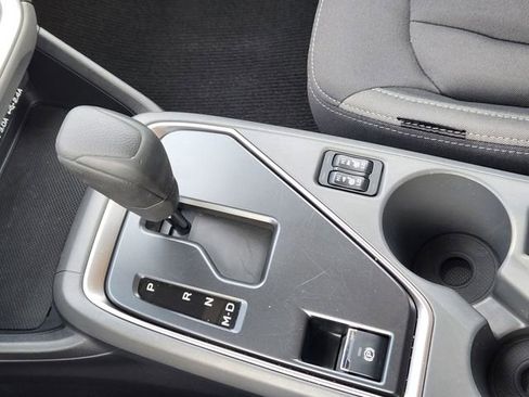 Certified 2025 Subaru Crosstrek 2.0i Premium image 21