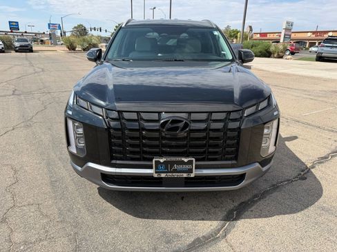 Used 2024 Hyundai Palisade SEL FWD image 2