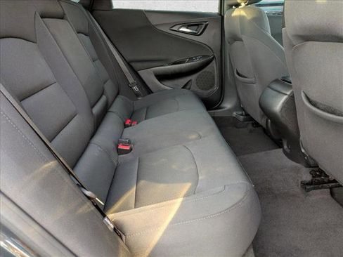 Used 2017 Chevrolet Malibu LS image 19