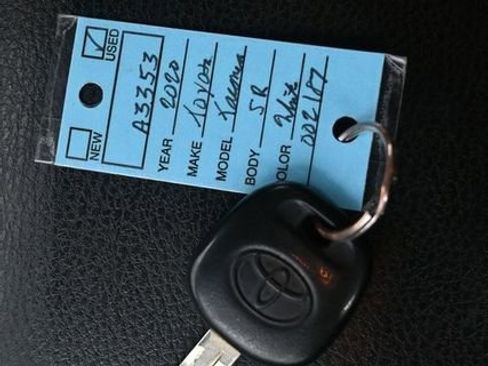 Used 2020 Toyota Tacoma SR image 22