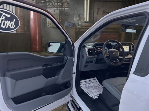 Certified 2022 Ford F150 XL w/ Equipment Group 101A High image 43