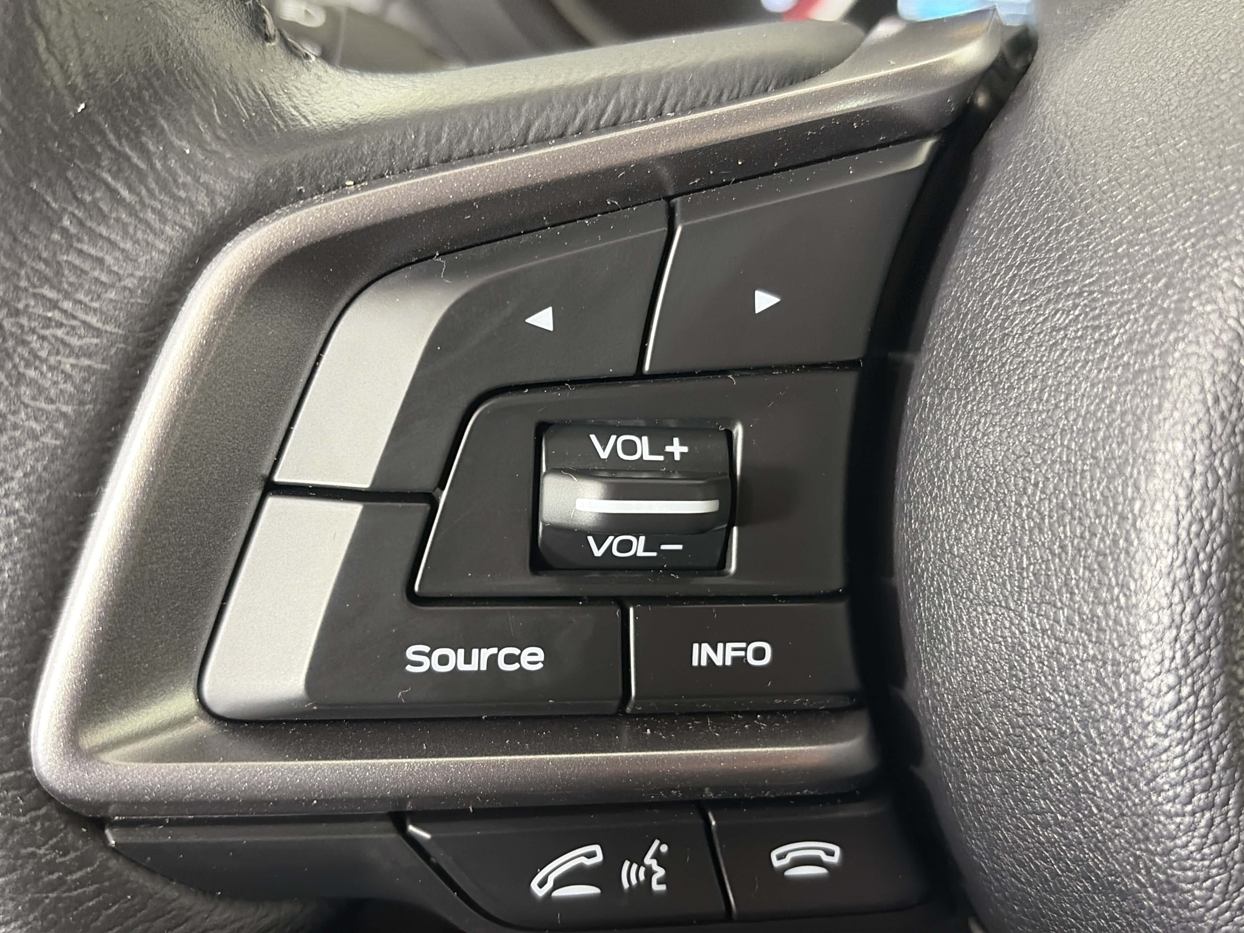 Certified 2023 Subaru Forester Premium AWD/4WD image 32
