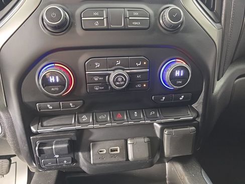 Used 2022 Chevrolet Silverado 1500 LT Trail Boss w/ Convenience Package II AWD/4WD image 20