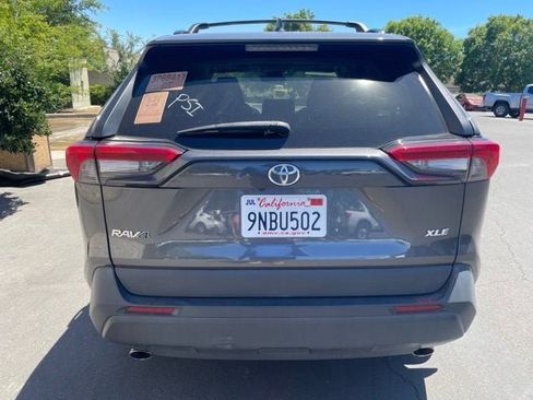 Certified 2021 Toyota RAV4 XLE Premium FWD image 5