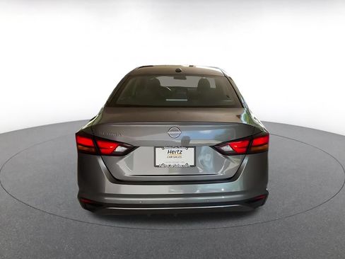 Used 2025 Nissan Altima 2.5 SV FWD image 11