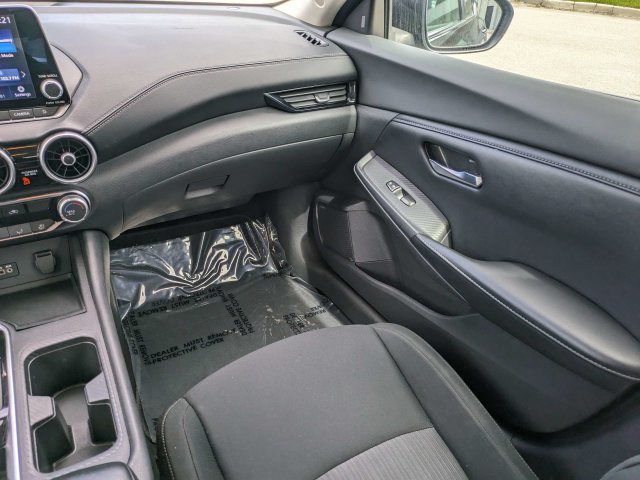 Used 2022 Nissan Sentra SV w/ Trunk Package FWD image 16