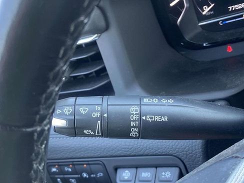 Used 2022 GMC Yukon Denali w/ Advanced Technology Package image 26