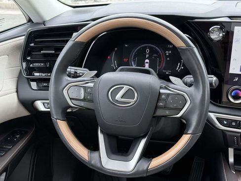 Used 2024 Lexus RX 350 AWD w/ Convenience Package image 9