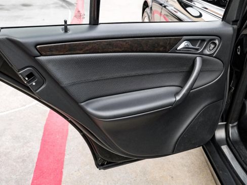 Used 2007 Mercedes-Benz C 280 4MATIC Sedan image 40