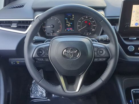 Used 2025 Toyota Corolla SE image 22