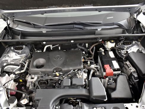 Certified 2022 Toyota RAV4 XLE image 44