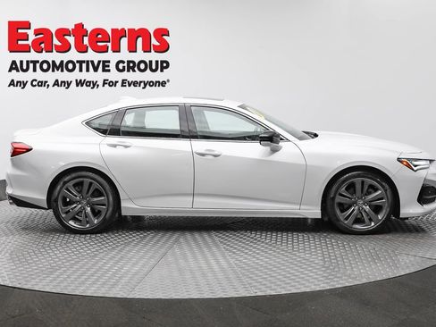 Used 2023 Acura TLX image 4