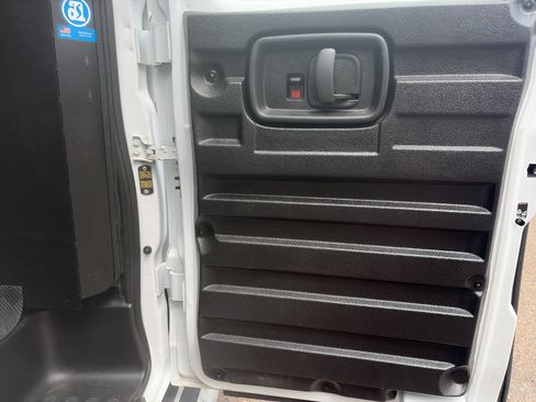 Used 2025 GMC Savana 2500 w/ Driver Convenience Package RWD image 23