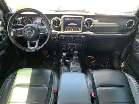 Used 2021 Jeep Wrangler Unlimited Sahara w/ Uconnect 4C Nav & Sound Group AWD/4WD image 15
