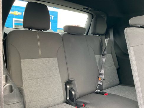 Used 2025 GMC Acadia Elevation image 26