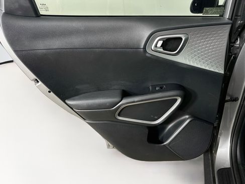 Used 2024 Kia Soul LX w/ Option Group 015 FWD image 25