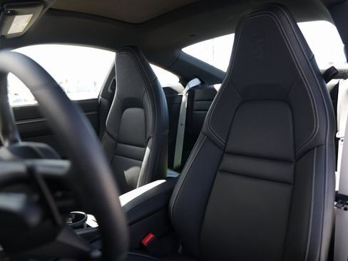 Certified 2025 Porsche 911 Carrera image 5