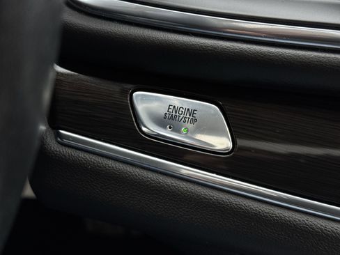 Certified 2023 Buick Enclave Essence w/ Experience Buick Package image 16