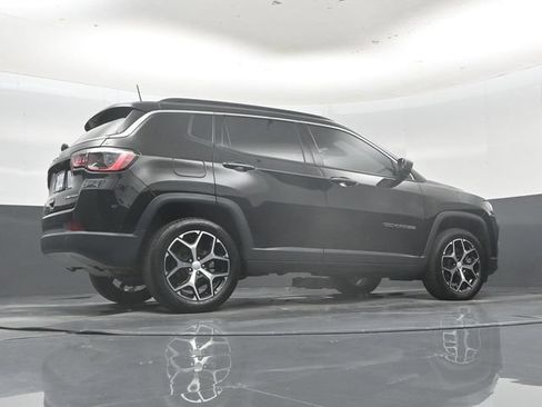 Used 2024 Jeep Compass Limited AWD/4WD image 46