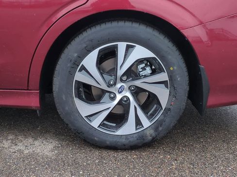 Used 2025 Subaru Legacy Premium AWD/4WD image 13